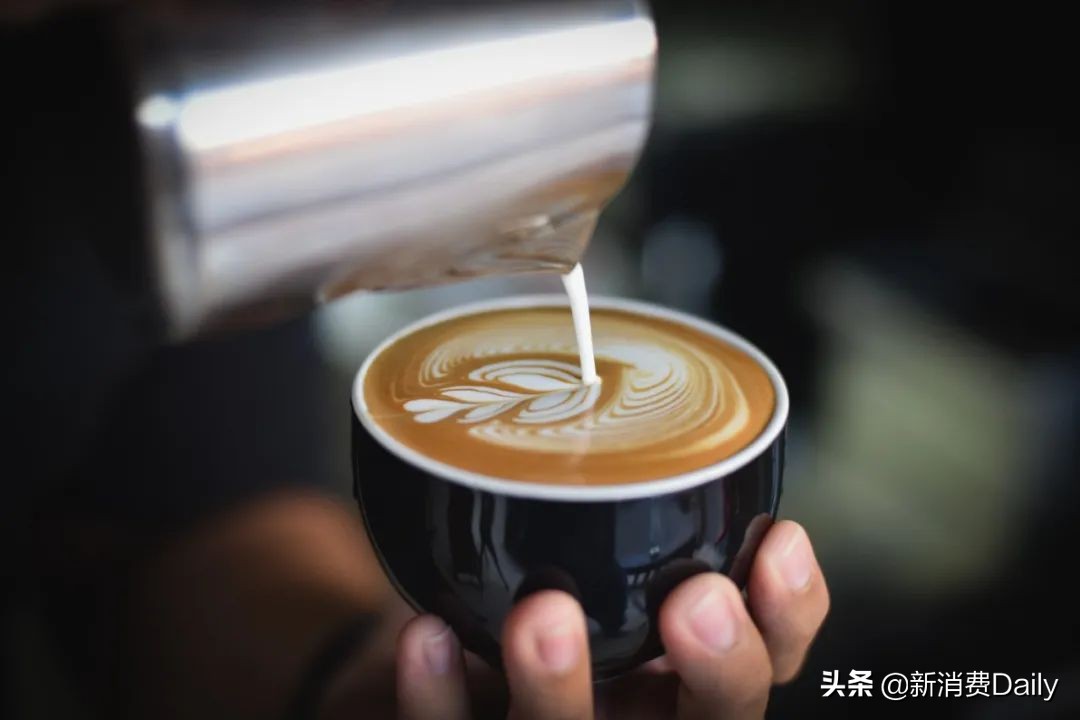 瑞幸咖啡自成立起两年超越星巴克,瑞幸咖啡升级中