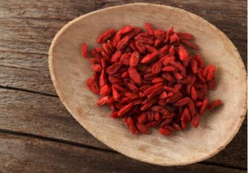 肝肾不足用哪几味中药调理,肝肾脾同补最好的中药配方