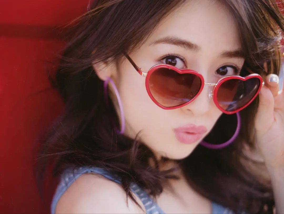 世界杯男足高颜值太太团,日本男足太太团亚洲杯