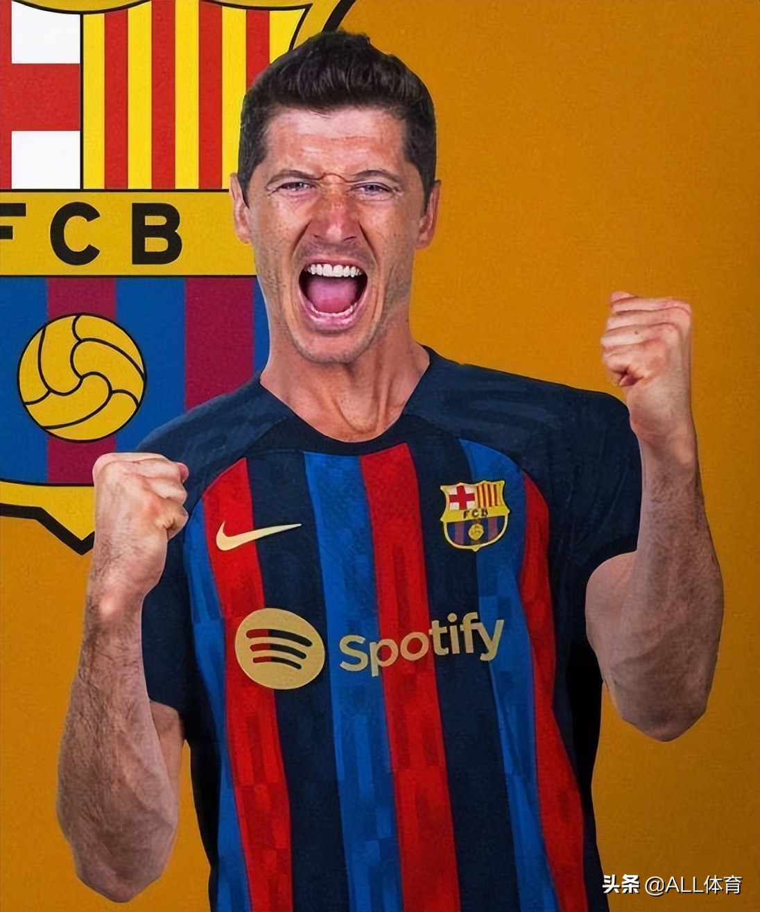 曝拜仁暂不出售莱万,曝莱万在巴萨可转会名单中