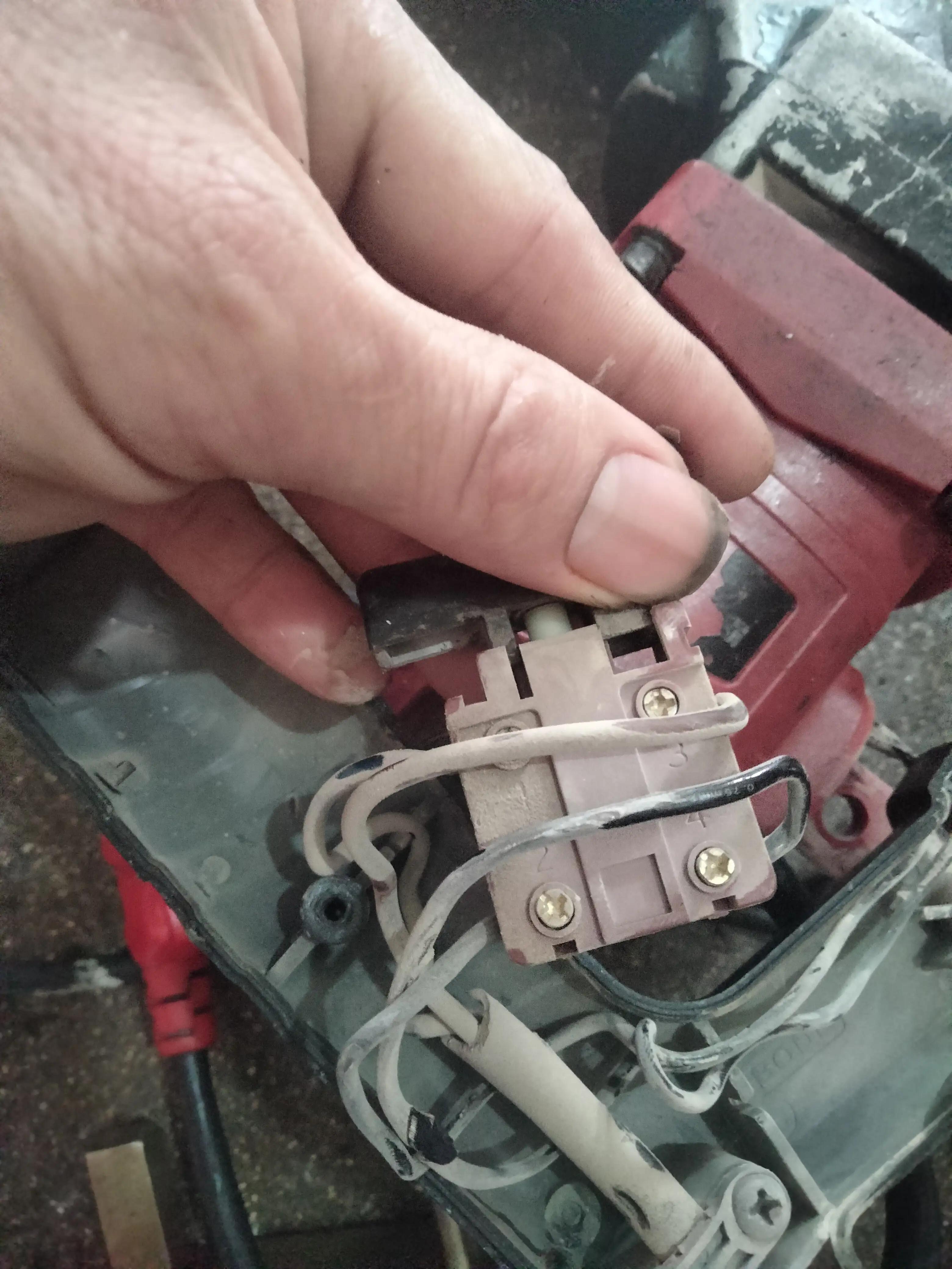 26型电锤正反开关怎么拆,电锤开关四个接头怎么接