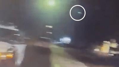 美国人宣布进入飞碟，直径9米能装足球场，里头几分钟外面4小时