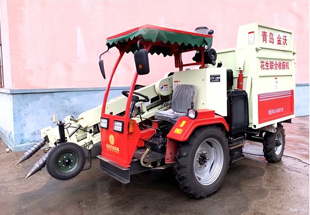 2行花生联合收获机,临沭东泰vs青岛金沃,旗鼓相当的热门机型