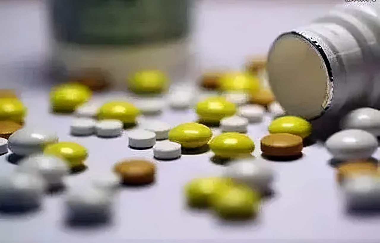 米洛舍维奇为什么下台,米洛舍维奇死因真相