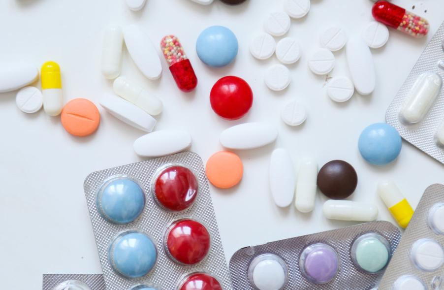 阿托伐他汀不能与什么食物同食,阿托伐他汀不能与哪些降压药同服