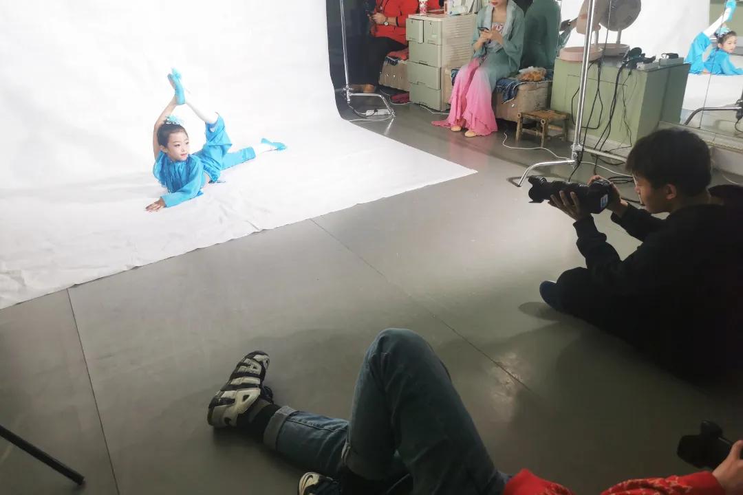 舞动未来|引领新风潮，哈尔滨唯尚艺术培训学校专场来喽