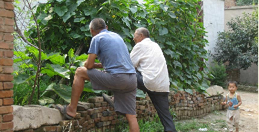 我68岁和老伴过夫妻生活时，无意发现他下身变小了，还能还原吗？