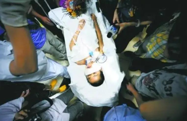 13岁男孩遭两名同学欺凌致死,山东一男孩遭多人霸凌