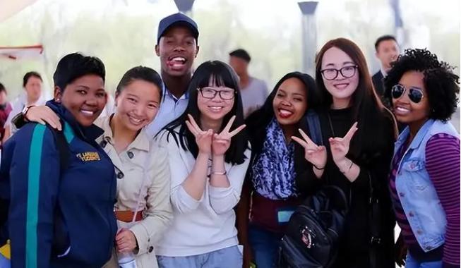 法国被黑人软殖民，大量非洲裔涌入，我国是否也会被“黑化”？