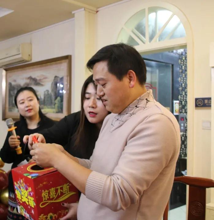 德钛展览2021年度工作总结大会暨2022迎新年会圆满举办