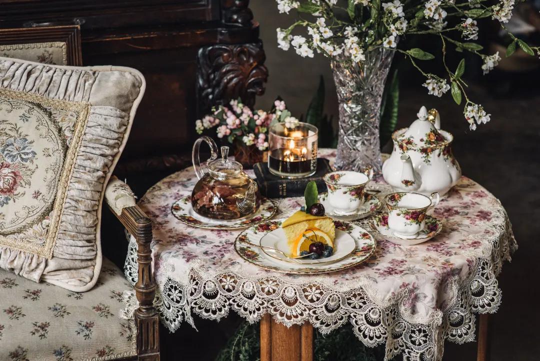 DisjarusCraftandCafe复古花园的咖啡格外的优美