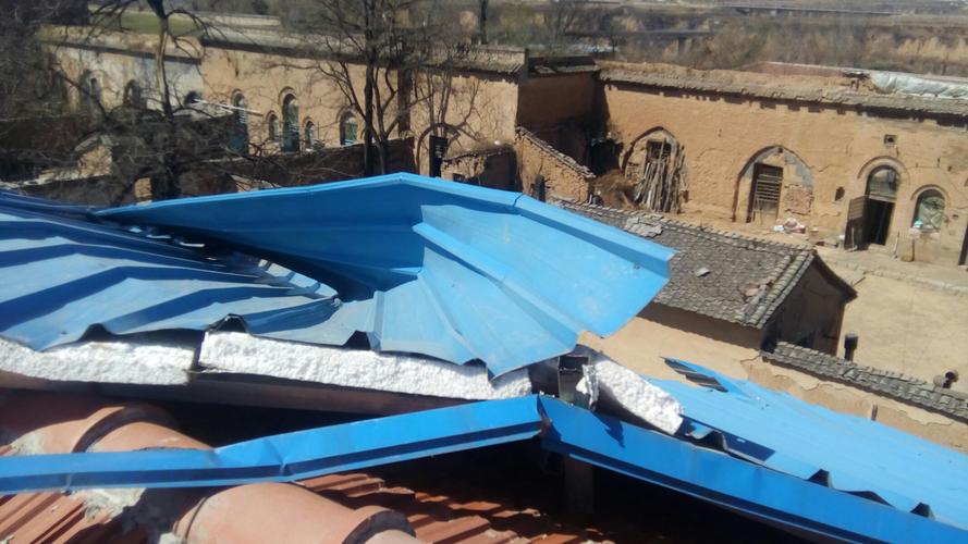 拆除农村屋顶上的彩钢瓦合法吗,国家有规定彩钢瓦违规房要拆吗