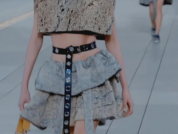 脸宽是不是没救了,长脸没福气对吗