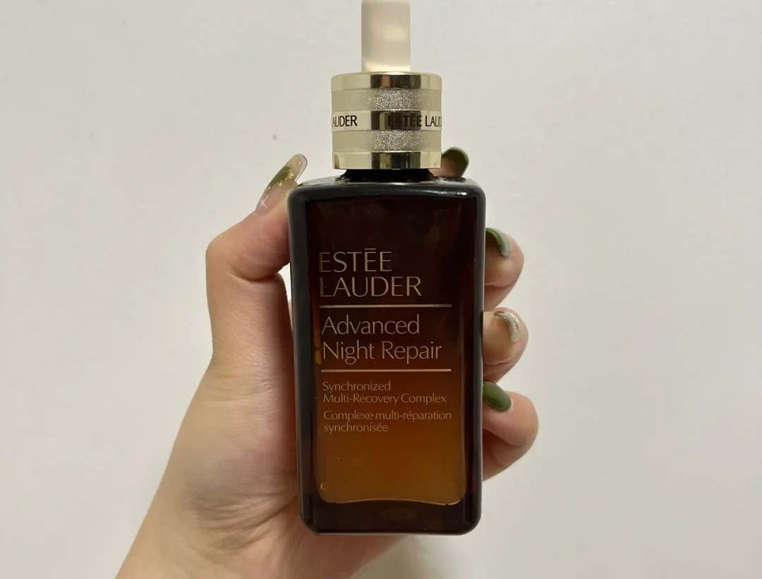 兰蔻小棕瓶和sk2小灯泡哪个好用,兰蔻小黑瓶和雅诗兰黛小棕瓶精华