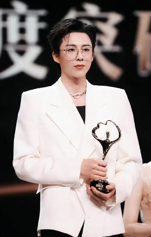 结婚后粉丝会少不,为啥结婚后粉丝骤减