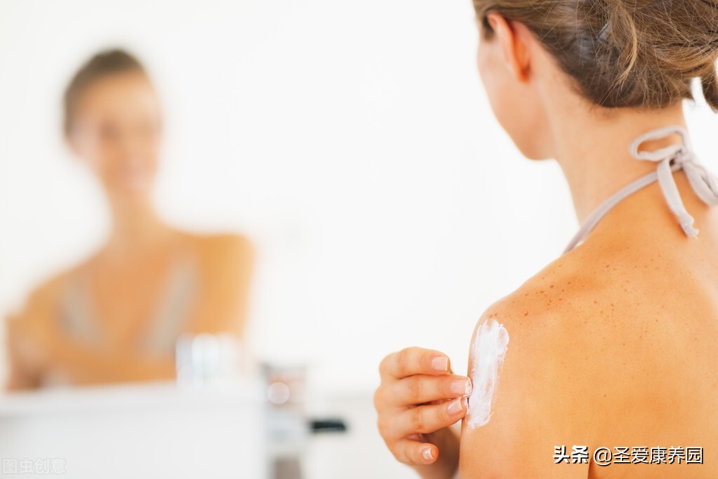 身上长了个小肉疙瘩怎么注意,身上长了很多小肉疙瘩是怎么了