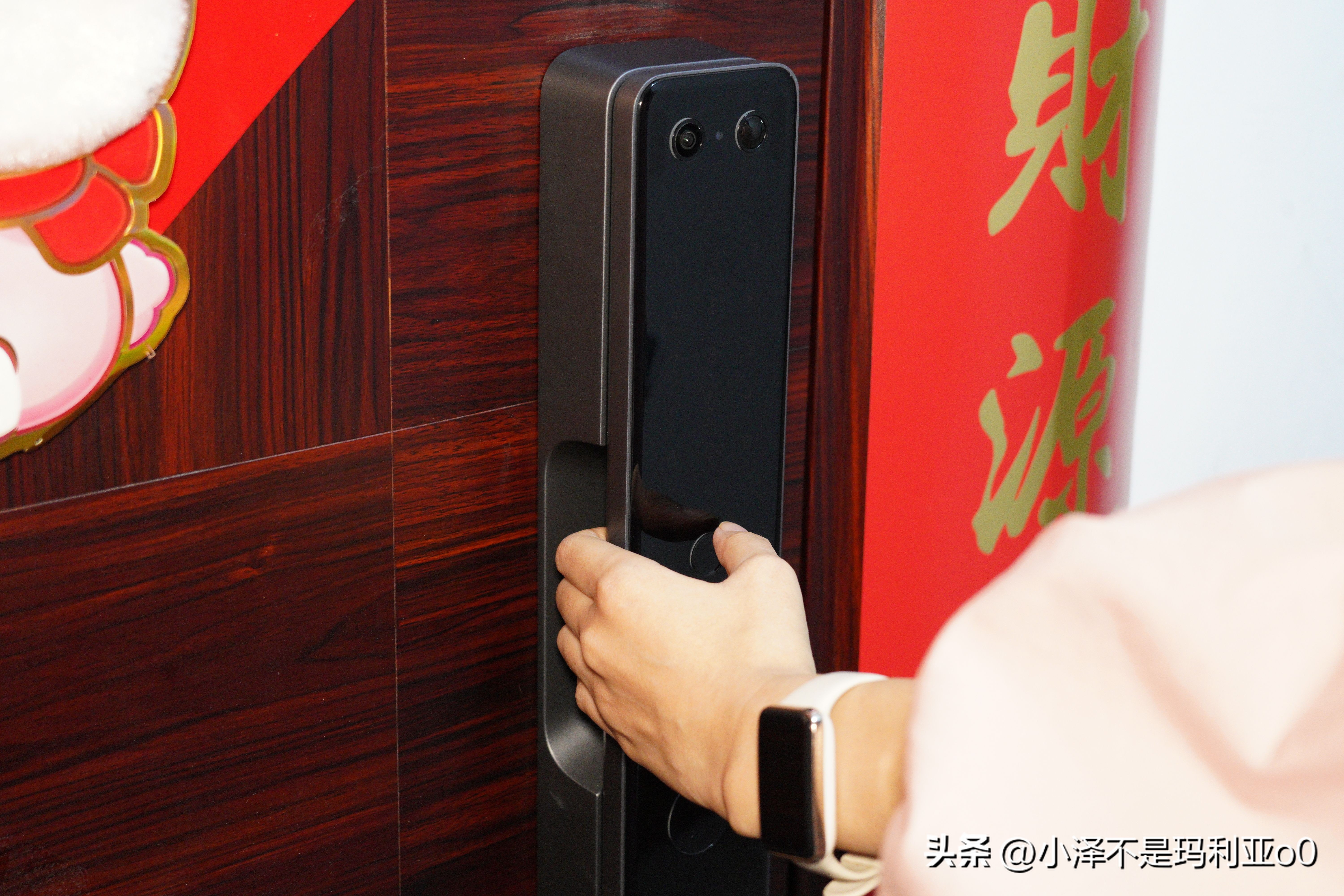 不更换锁体防盗门换智能锁,防盗门连体锁更换智能门锁