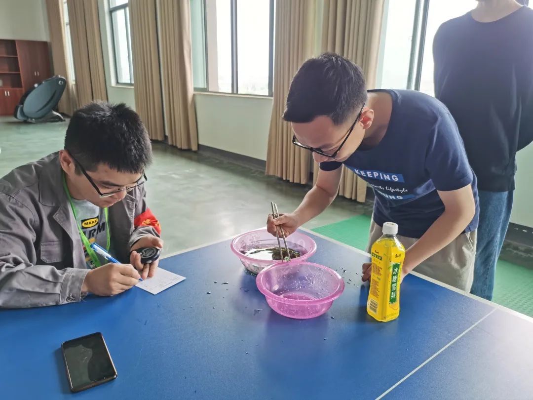 电子厂工作环境恶劣,电子厂上班环境图片