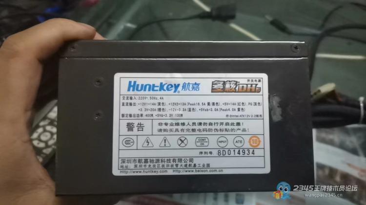 显示器黑屏几分钟又好了,显示器黑屏过一段时间又好了