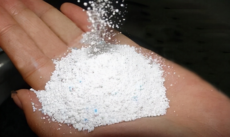 “洗衣液”和“洗衣粉”到底哪个好？了解后才明白，差距这么大