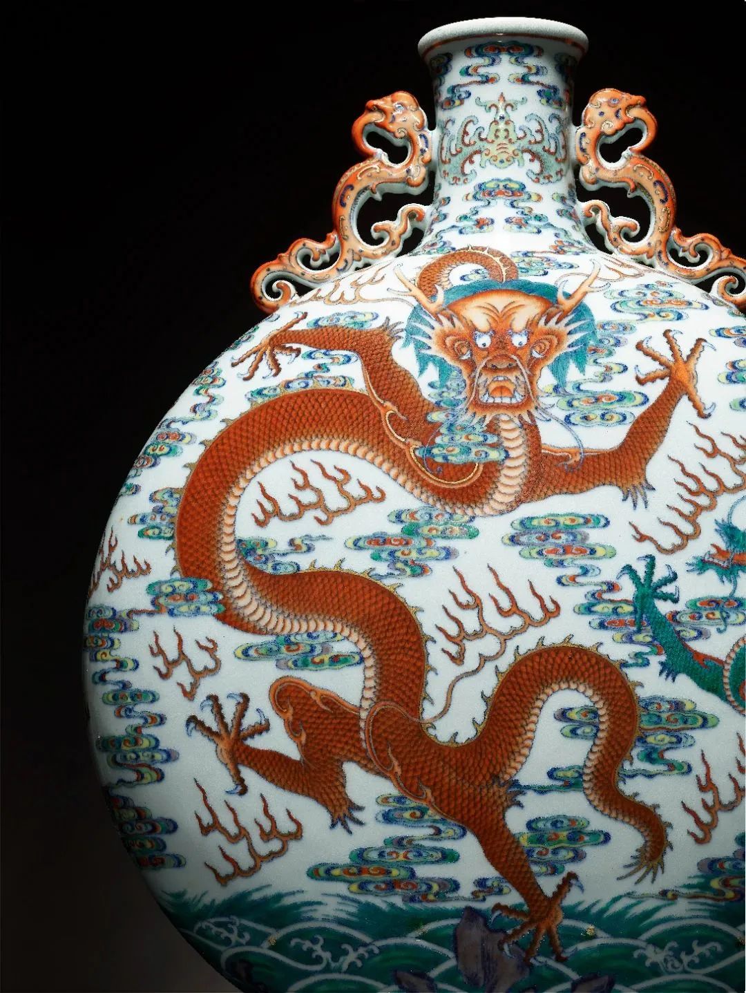 佳士得香港春拍精品预展瓷器,2022香港佳士得拍卖瓷器纪录