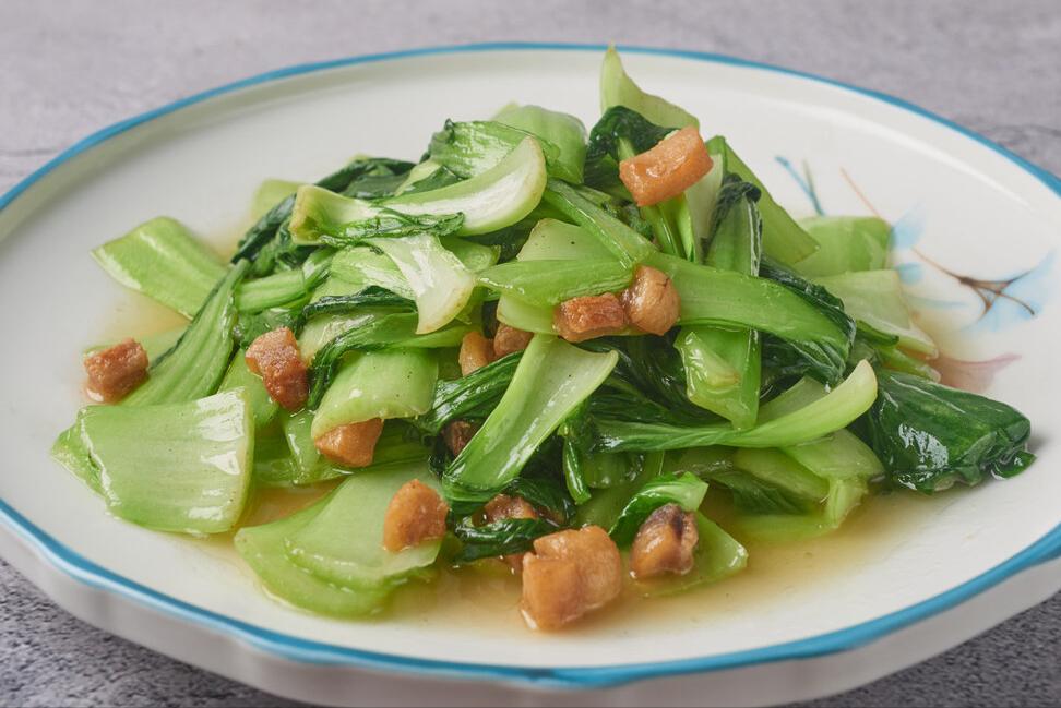 青菜叶子发黄的原因与处理方法,怎样炒出来的青菜不会发黄