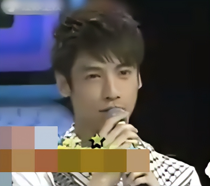 瘦到脱相的男明星罗云熙,为什么黑罗云熙瘦偏偏不黑演技