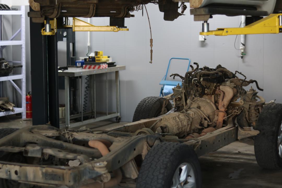 丰田霸道老车翻新升级好的出售,搞工地车翻新