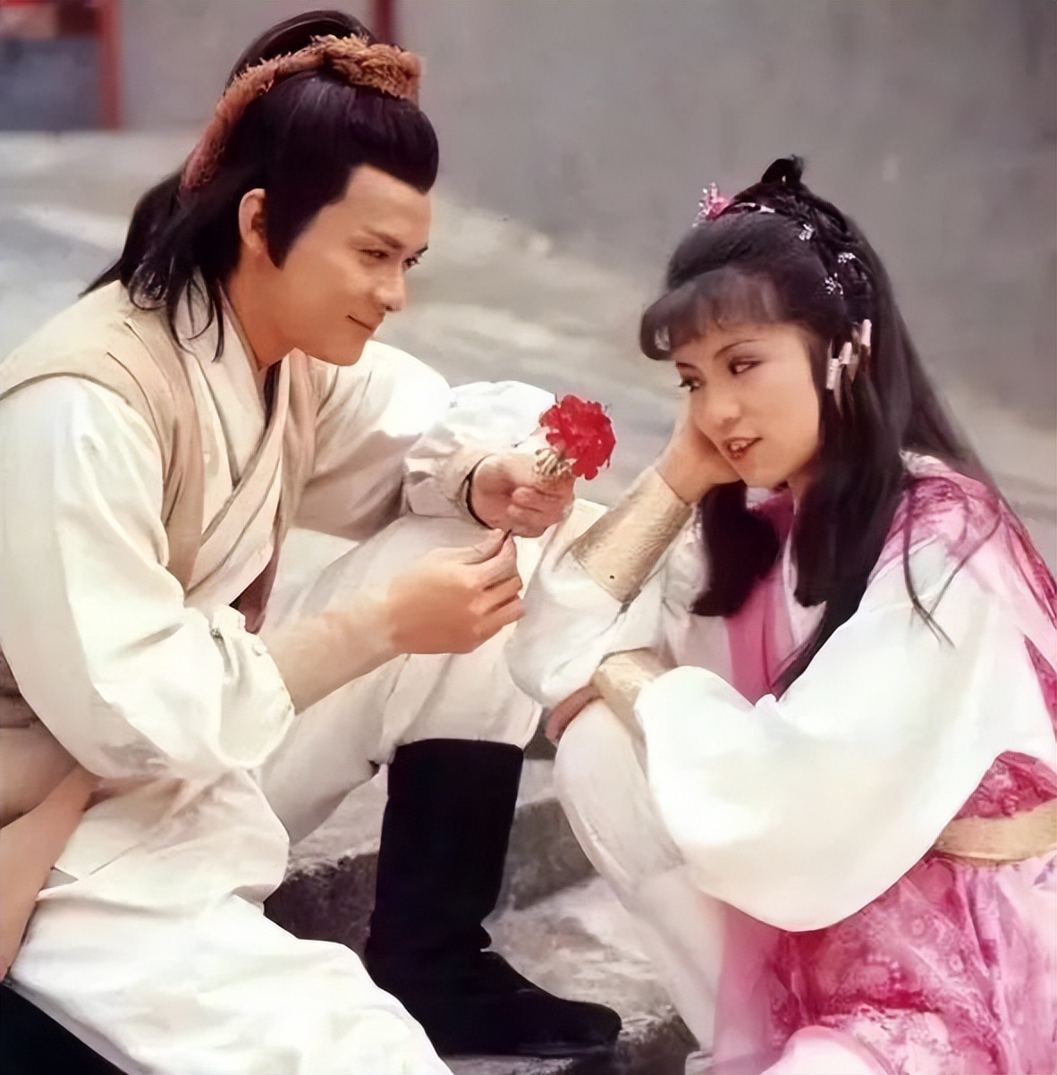 黄日华承诺永不再娶完整视频,黄日华婚姻现状