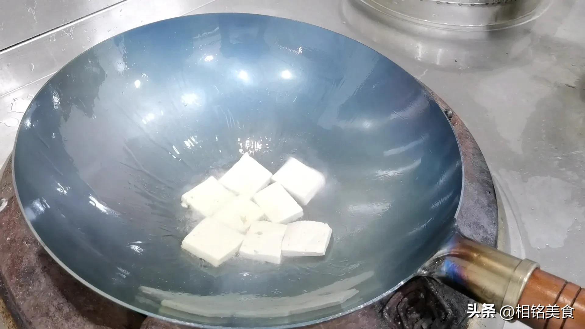 新铁锅怎样开锅小妙招视频,不粘锅的铁锅最佳开锅方法