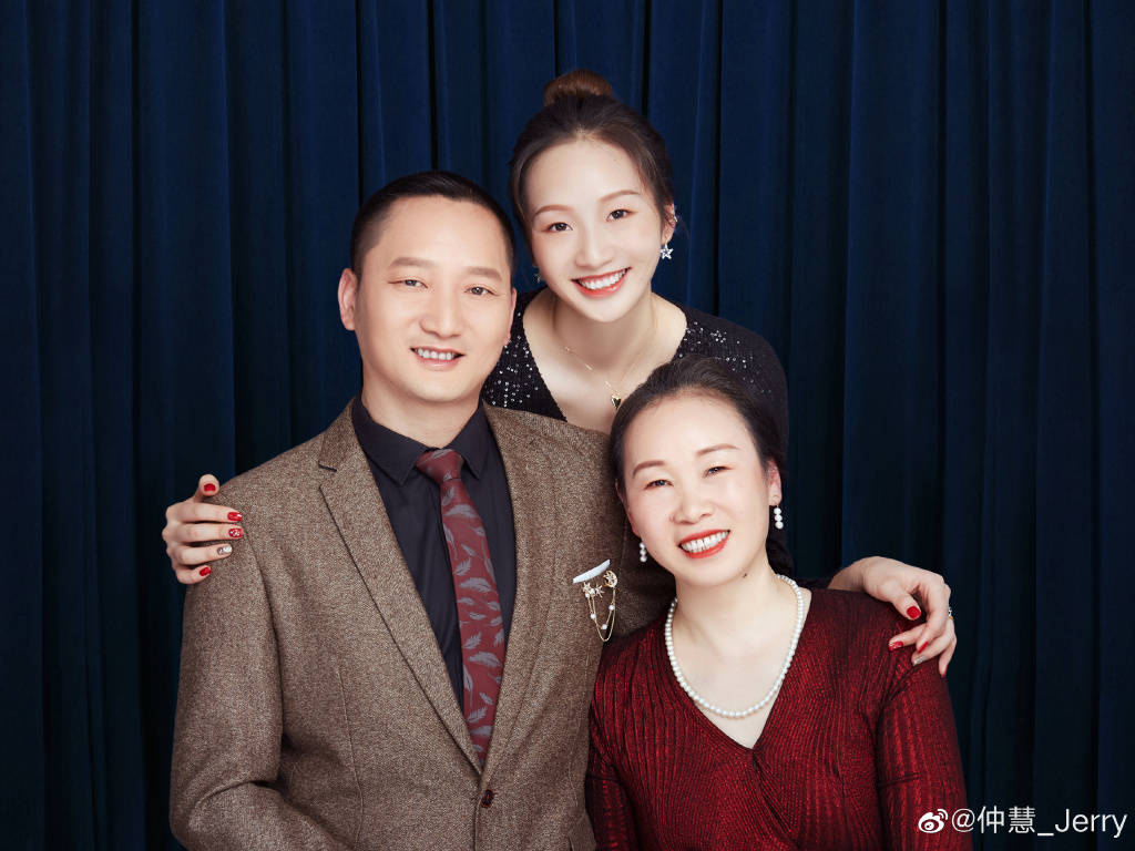 女排姚迪朱婷最新消息,中国女排7仙女现状