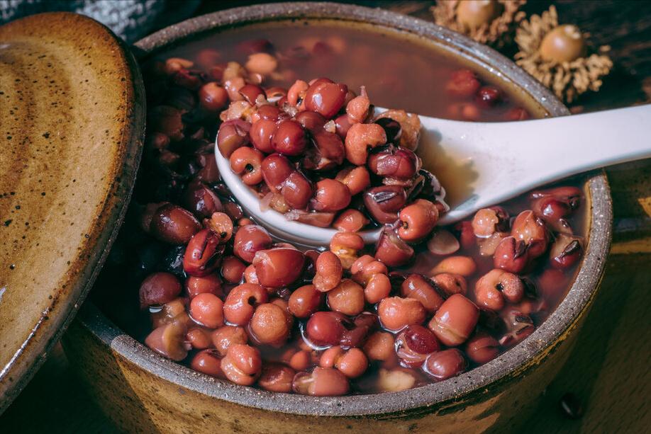 煮红豆要不要盖锅盖,煮红豆不用高压锅