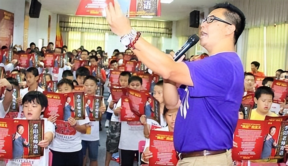 李阳疯狂说英语1-2合集,李阳疯狂英语适合初中学生学习吗