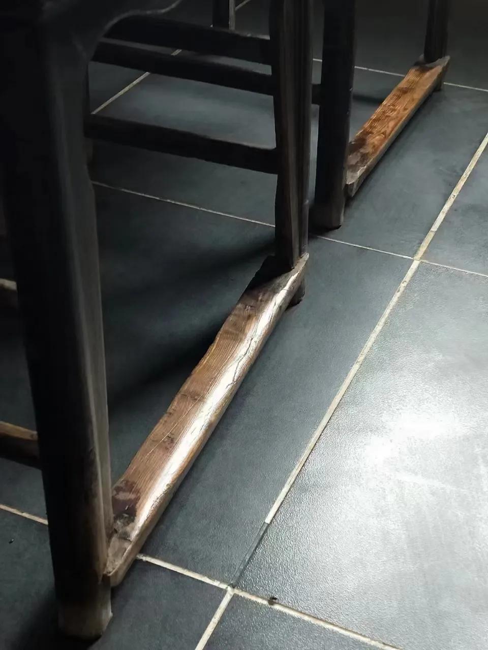 舒朗｜雕桃座椅用材纤细，曲张有