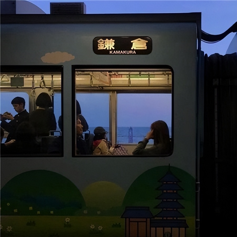 深夜崩溃的丧系文案加配图,丧系伤感朋友圈背景图