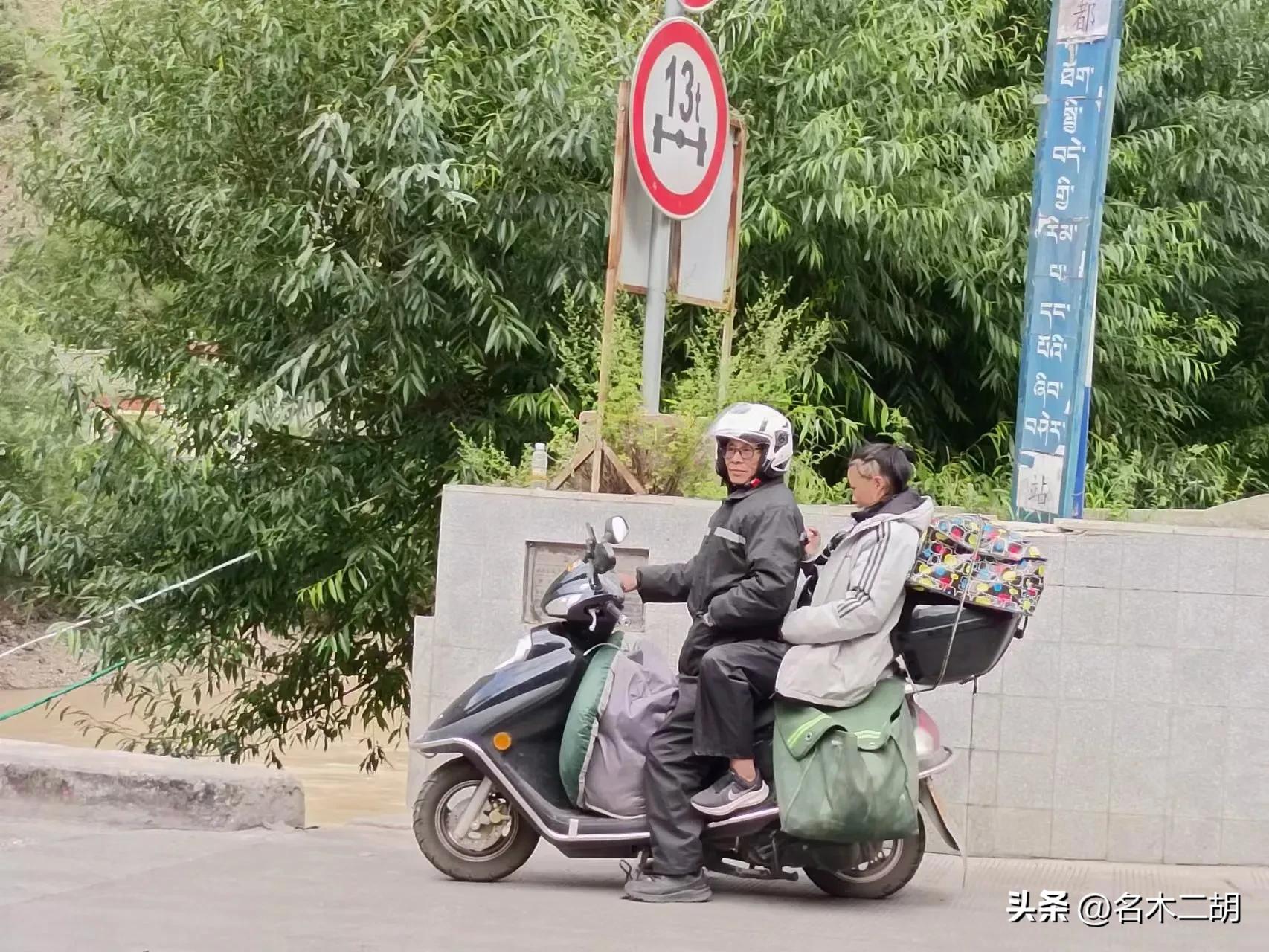 125踏板摩托车摩旅推荐,125踏板摩旅西藏需要带什么装备