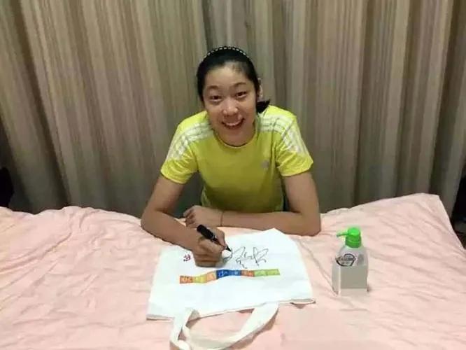 朱婷将在四月底回归中国女排,朱婷拒绝归队吗