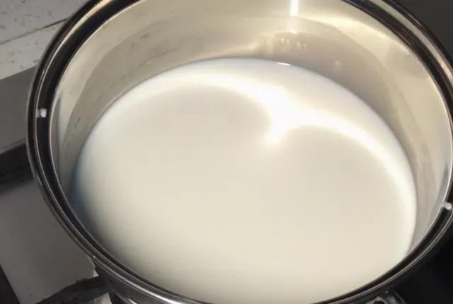 长期喝牛奶有什么好处和坏处小孩,长期喝低脂牛奶有什么好处和坏处