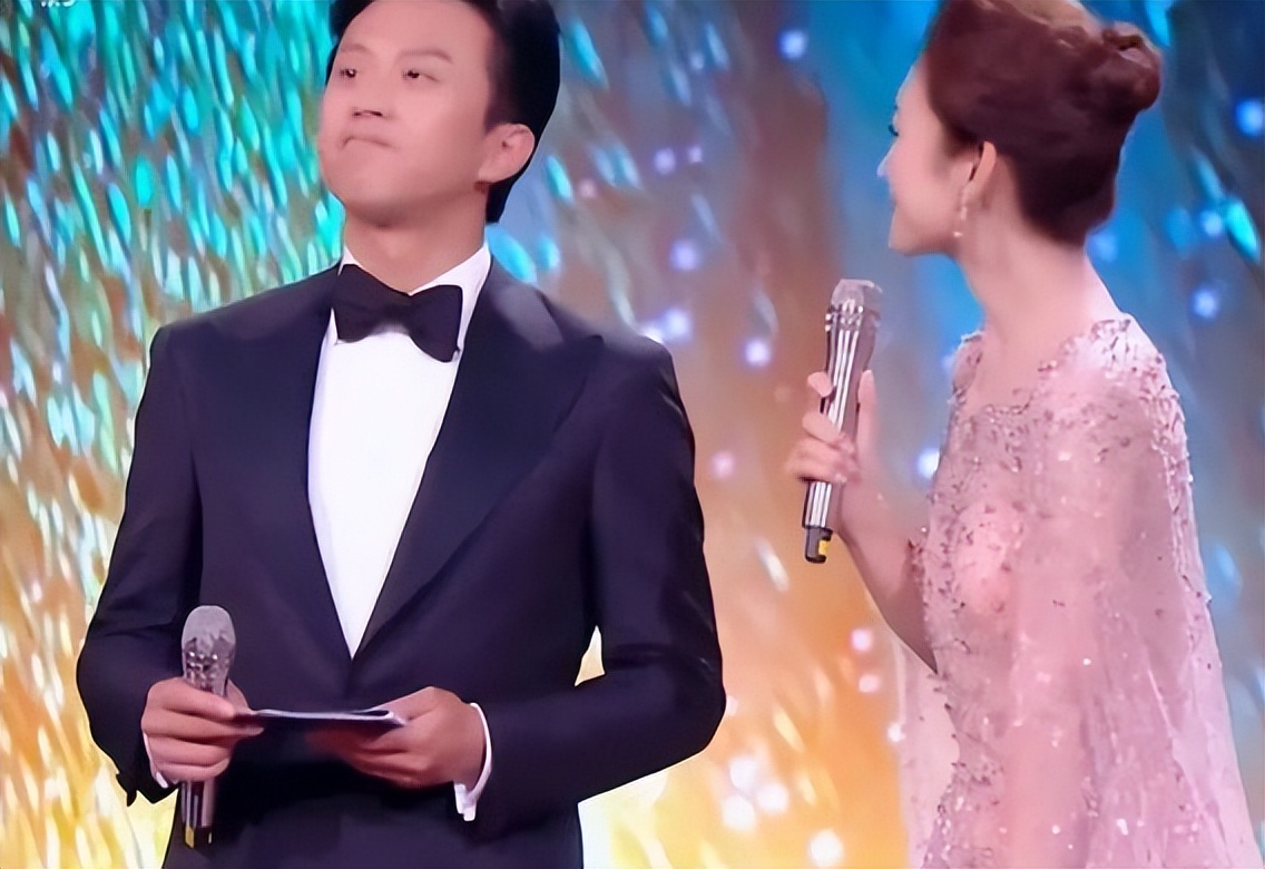 邓超孙俪金鸡奖秀恩爱,百花奖邓超孙俪红毯
