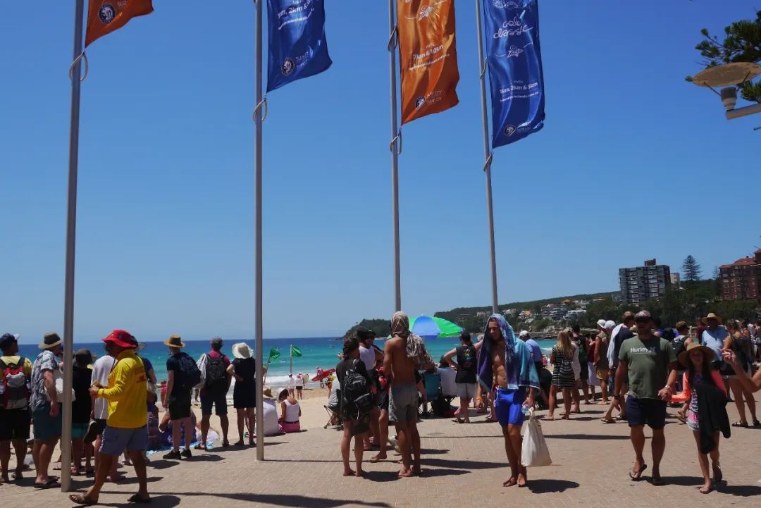 33岁关小姐在澳洲：挣脱母亲控制，远赴海外做按摩师，挣学费