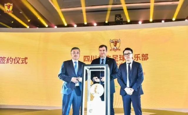 4轮3胜1平，曼城嫡系冲上中超？签3名印超外援，马内前队友发威