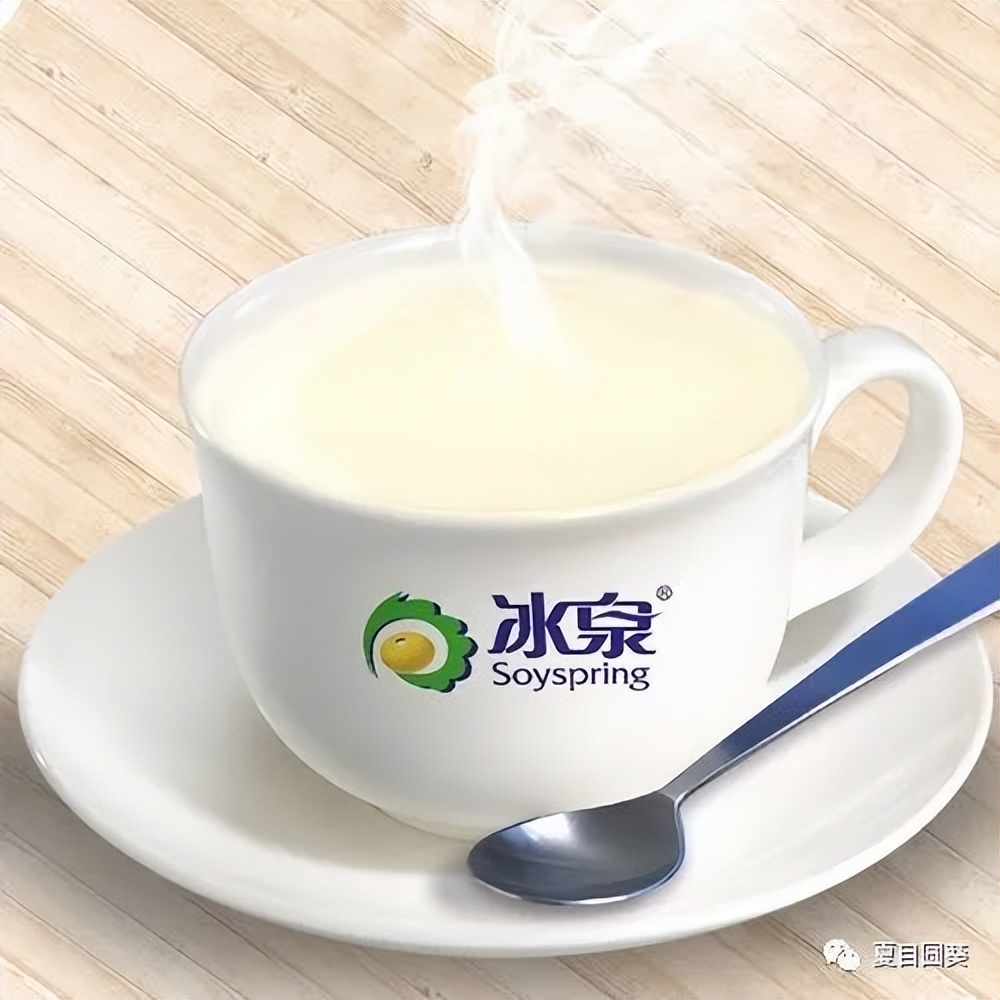 梧州特产冰泉豆浆400字,梧州骑楼老街美食冰泉豆浆