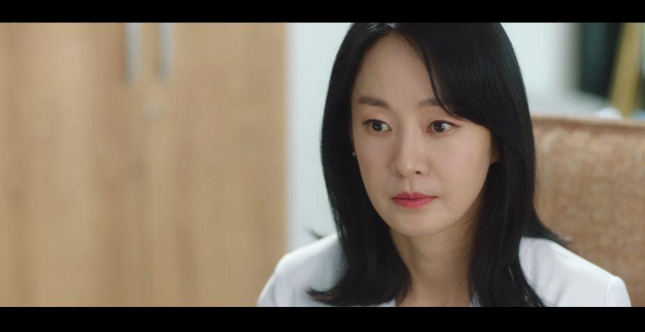 隐忍20年，她终于发疯了