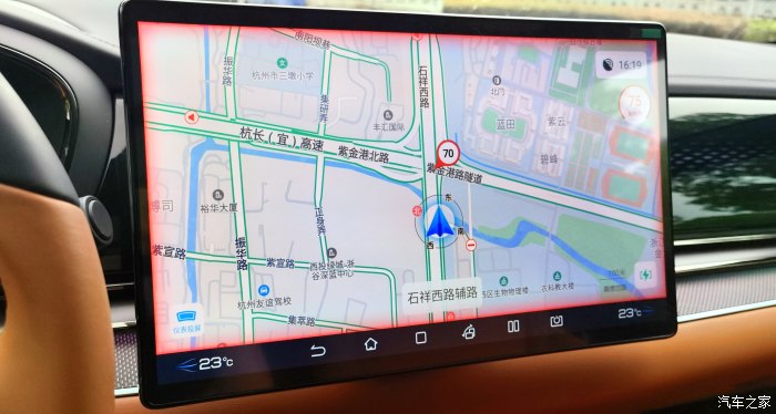 比亚迪汉dm大雨天怎么开安全,比亚迪汉dm-i尊享型夜间行驶