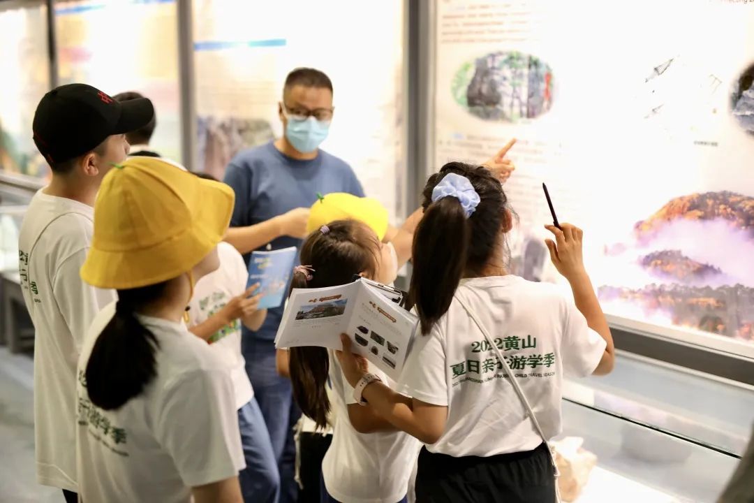 登山观日出云海,黄山观云朗诵合拍