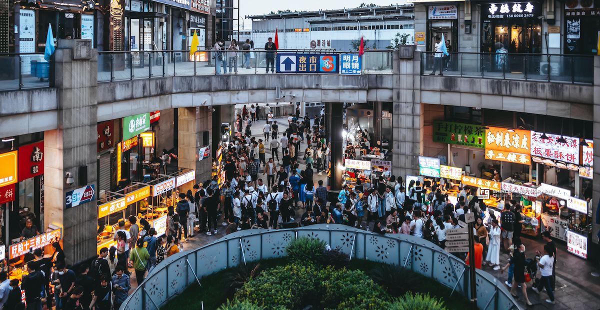 上海最大的夜市摆摊排行榜,上海晚上夜市摆摊一条街