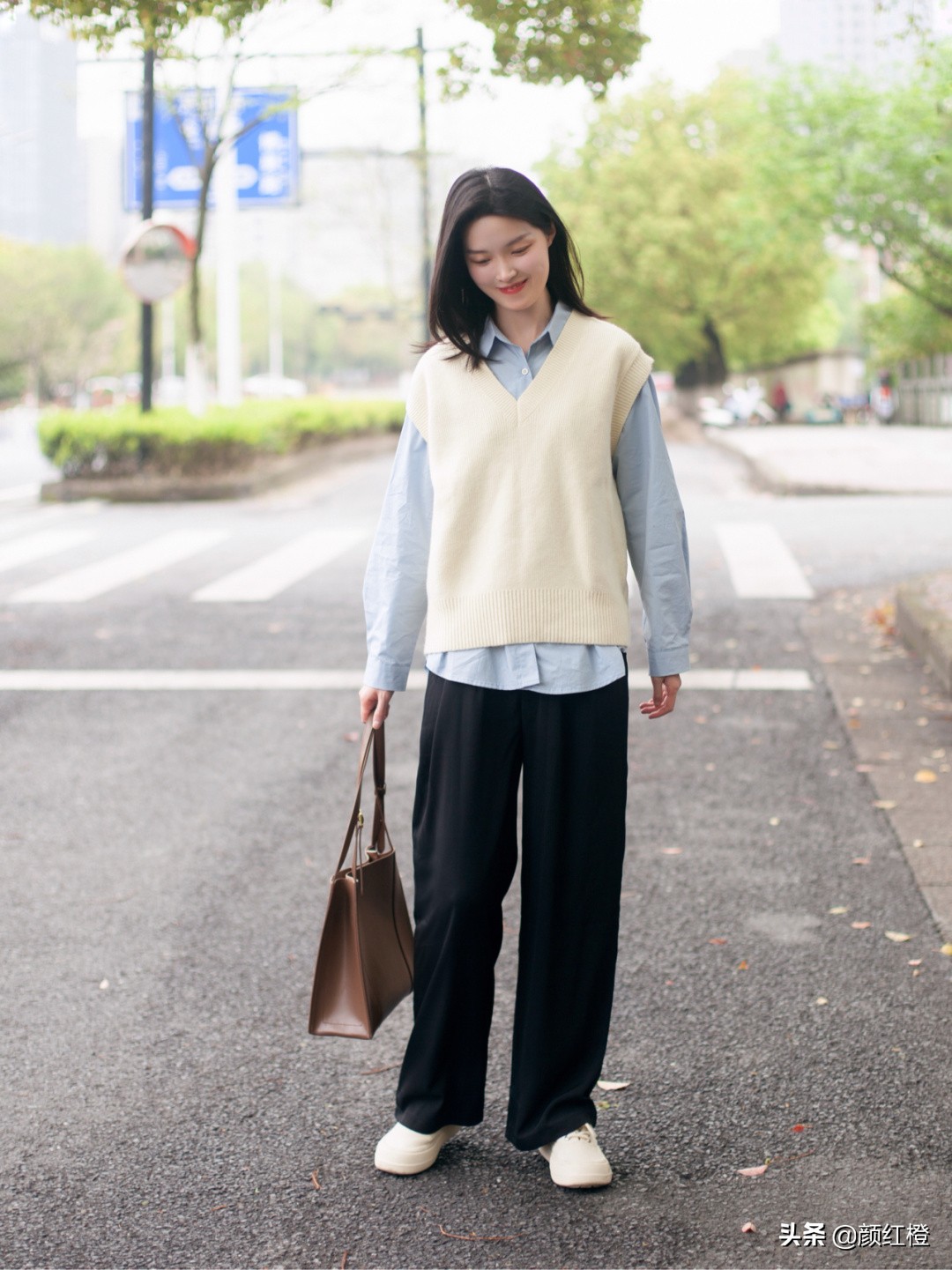 好看又便宜的适合夏天穿白衬衫,夏季白衬衫怎么穿才更好看