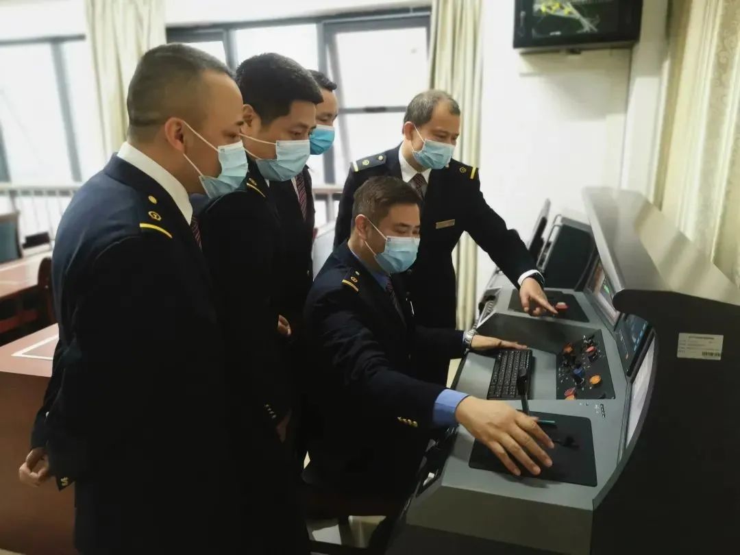 当火车司机要有哪些知识,成为火车司机要多长时间