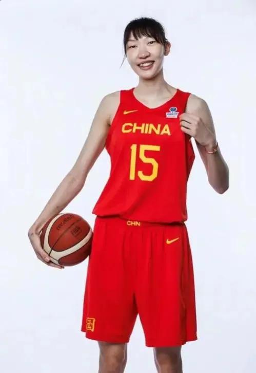 中国女篮战胜日本，获得亚洲杯冠军，感谢15位女篮功臣！