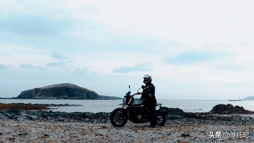 赛文佐650scr攀爬者,摩托莫里尼赛文佐650攀爬版评测